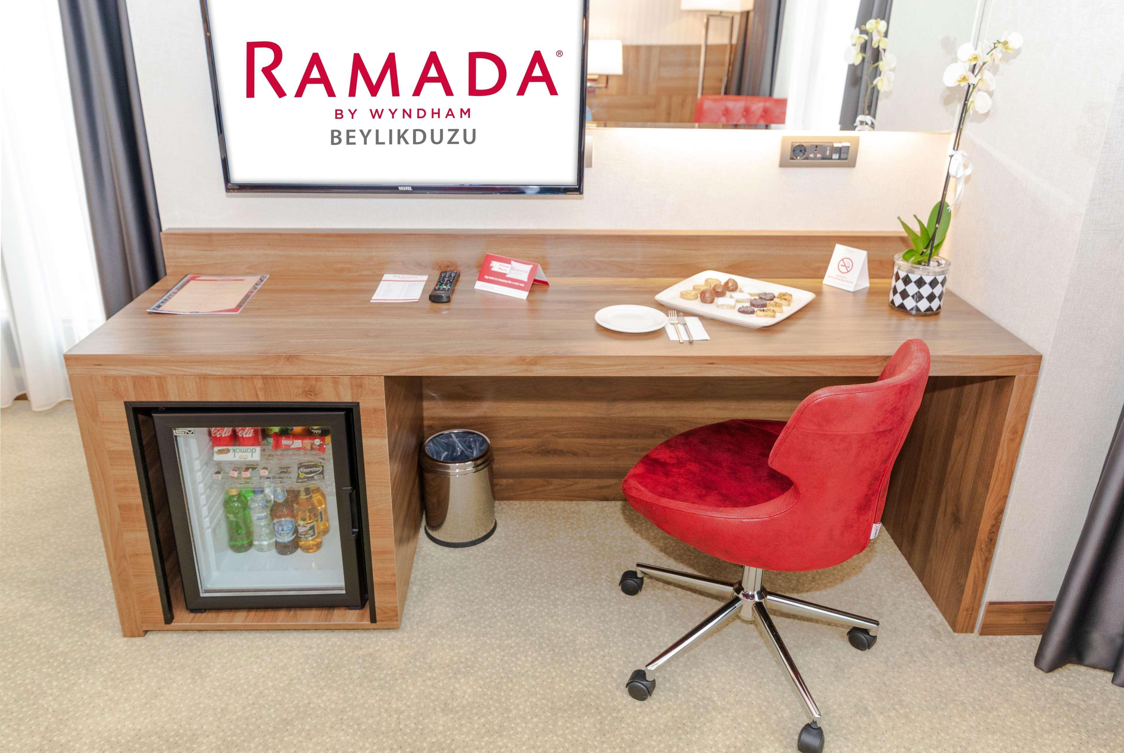 Hotel Ramada By Wyndham Beylikduzu Stambuł Zewnętrze zdjęcie